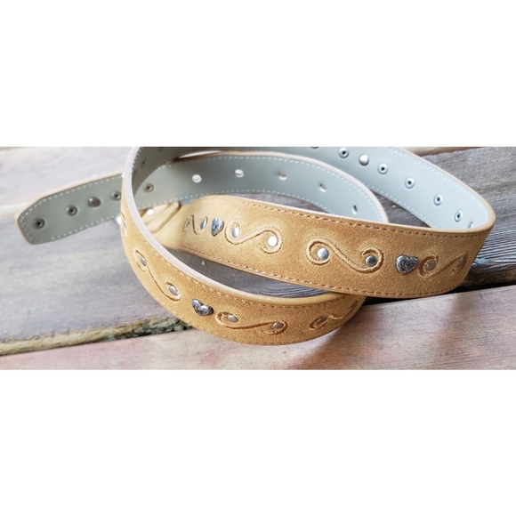 Nine West Camel Suede Scrolls and Silver Hearts Belt M - Picture 4 of 5